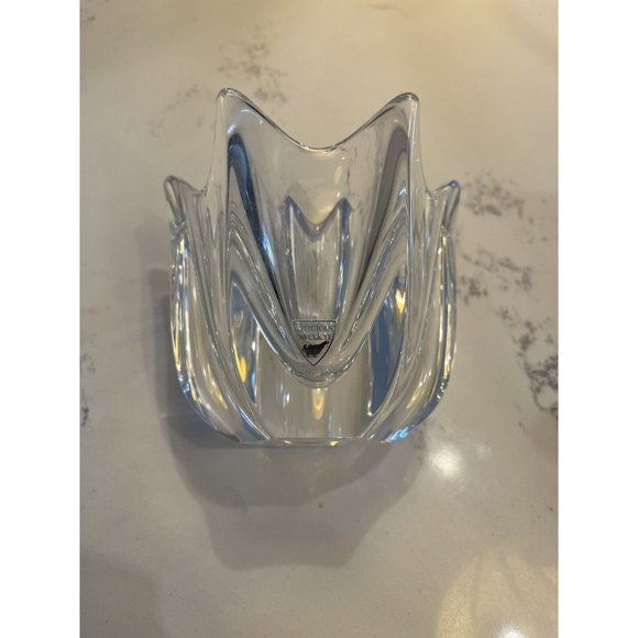 ORREFORS Crystal Bowl Sweden  Signed Aprox. 4.5” wide x 4" deep   Trinket dish - Picture 3 of 5